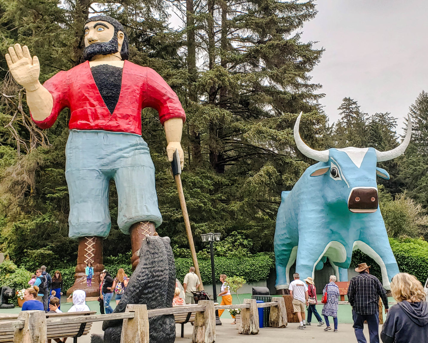 Paul Bunyan, Redwoods guide California