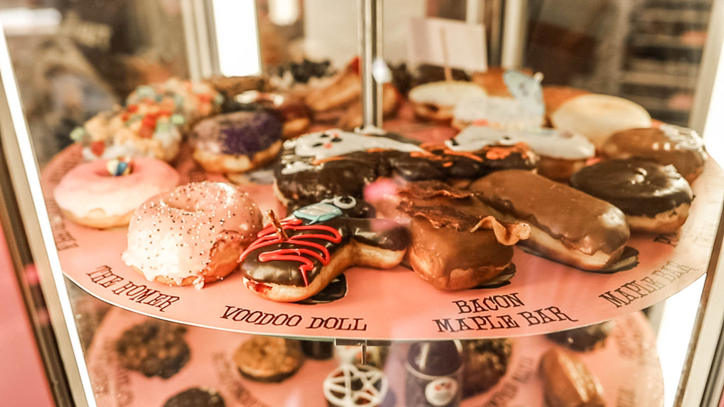 donuts, doughnuts, voodoo donuts, Portland eats, Places to eat in Portland, Oregon travel